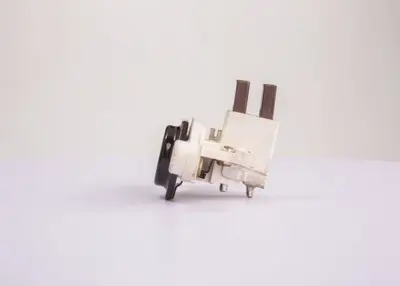 bosch-1197311028-komurlu-konjektor