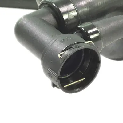 gm-13220125-radyator-alt-hortumu