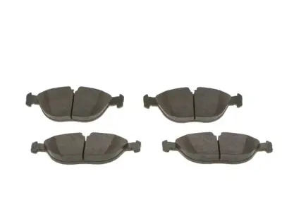 BOSCH 0986424649 Fren Balatası On  Audı A4 / Q 01> Tt 3,2 Vr6 / Q 03> A8 2,5 Tdı / Mercedes W202 97>00 W210 97>02 W22 