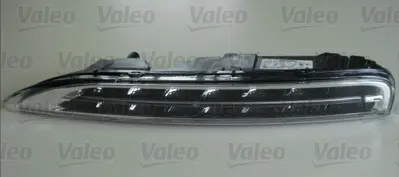 VALEO 044562 Sınyal Lambası Sağ (Gunduz Isıgı Ozellıgı) Porsche Cayenne 10> 95863118100