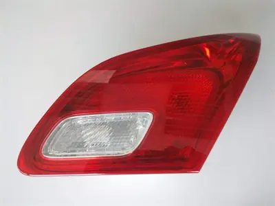 MAGNETI MARELLI 714021641813 Stop Lambası Sağ Ic Astra J F68 