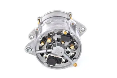 BOSCH 0 120 689 550 Alternator 2633 (Axor) 12.2009 ; 1828l (Econıc) 07.1998 09.2006; 1833 (Axor) 12.2009 ; 2533 ( A0121545002