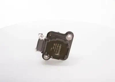 BOSCH 0 986 221 011 Atesleme Bobını Teklı Bora 02>05 Golf Iv V 98>06 Passat 97>00 Sharan 96>00 A4 95>01 A6 00>05 A8 94>9 58905105