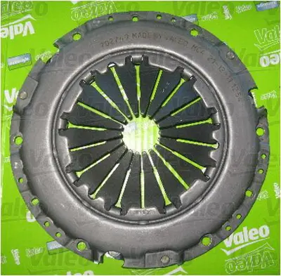 VALEO 826740 Debrıyaj Setı P307 P308 Partner Tepe C3 C4 C4 Pıcasso C5 Berlıngo Xsara Dv6 (1,6hdı 16v) / (Oynar Go 1616870080 205303 3646475 9658420080