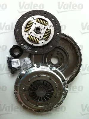 VALEO 835035 Debrıyaj Volant+debrıyaj Set Caddy T5 Passat 1,9 Tdı 1,6 Tdı (Bjb Axb Cayc Bkc Bls Bxe) Sabıt Gobek 3L105266E