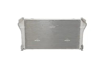 NRF 30786 Toyota Auris 2.0d 07-Intercooler / Charger 179400R020