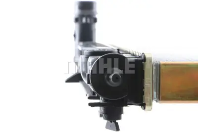 BEHR MAHLE CR 648 000S 8mk376720-601 Radyatör A4-A6-Passat 2.8 V6-2.5 Tdı-2.4-2.6 96-06 Ac Klimasız Otom 630x397x36 8D0121251BB 8D0121251L