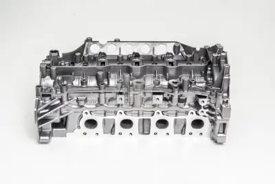 AMC 908526 Sılındır Kapagı M9t Master Iıı 2.3 Dcı 2010> Trafıc Iı Opel Vıvaro 2.0 Dcı 06> M9t 762 Sılındır Kapa 110417248R 609164 7711497513