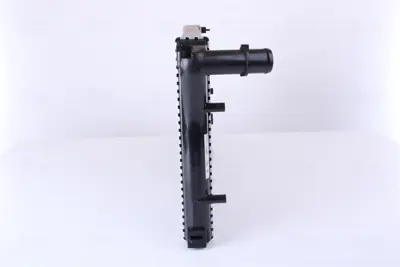 NISSENS 617847 Motor Radyatoru K51773195