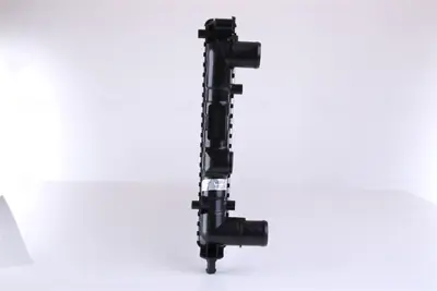 NISSENS 618121 Motor Radyatoru K46466627