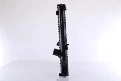 NISSENS 64677A Motor Radyatoru 164002639087