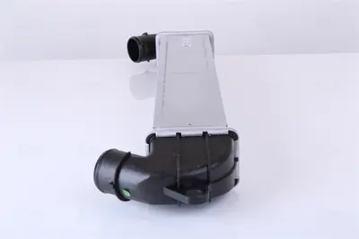 NISSENS 96736 Turbo Radyatoru K46779532