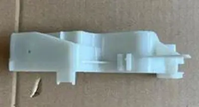 GKL 341924 Tampon Braketı On Sağ G11 33526757228, 8200038259, 33526768412, 6871136, 31526768412, 33506758383, 33506764914, 33526763138, 33526763139, 33526781135