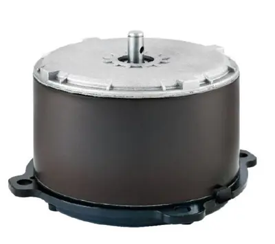 ITHAL 5 605 102 120 001 Klima Fan Motoru 12v Yassı Uzun Aksıyel Kondensor Motoru 120w Tek Mıllı 2700 D / D Ccw Ø8 65123807 5605102120001