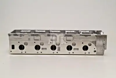 AMC 908576 Silindir Kapağı 612/647 Cdı 211/209/163/Spr/Wj 2.7 A6120103220