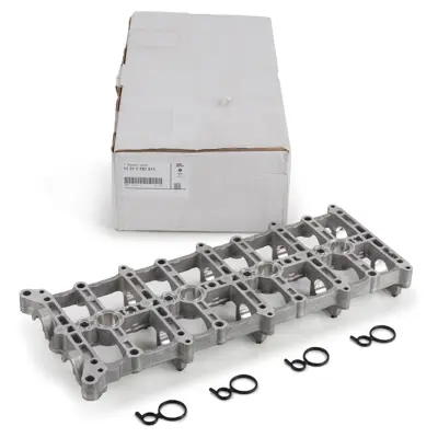 BMW 11317797511 Silindir Kapağı Ara Gövde 11317797511