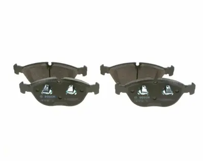 BOSCH 0986424649 Fren Balatası On  Audı A4 - Q 01> Tt 3,2 Vr6 - Q 03> A8 2,5 Tdı - Mercedes W202 97>00 W210 97>02 W22 34202120