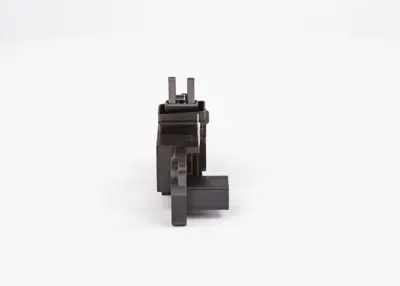 BOSCH 1986AE0131 Konjektor W203 02>07 Cl203 02>08 C209 02>09 Vıano W639 03> Vıto W639 03> 31549806