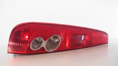 DEPO 431-1966L-UE Stop Lambası Sol 6S6113A603AG