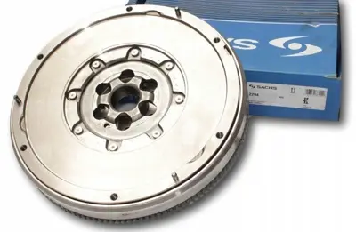 SACHS 6366 000 054 Volant (Cift Kutle)cift Kutle Focus Iii Cb8 11>14 1.6 Tdci Focus Iiii Cew 14> - Mazda 3 08>11 1.6 Mzr Cd 5 Mazda 10> 1.6 Cd - S40 Volvo Ii 1.6 D2 (544) 10>12 V40 Volvo Ii (525-526) 1.6 D2 12> V50 Volvo (544) 1.6 D2 10>12 C30 Volvo D2 (533) 10>12 Eski Kod : Sachs 6366 000 015 Fm51-6477-De BG916477CA