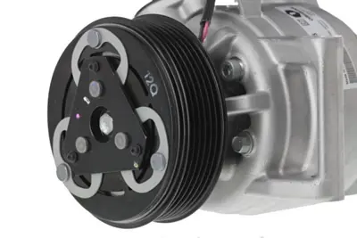 VALEO 699495 Kompreso¨r Nissan Micra (17>) 1.5dci 926005154R, 926009154R, 926003859R, 8201025121, 926004475R, 926000105R
