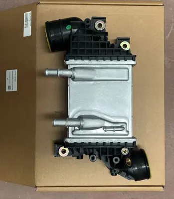 İthal 04L145749H İntercooler 2.0 Tdı T7-Crafter Cxfa Cxha Dnaa 04l145749l 4L145749L 4L145749M