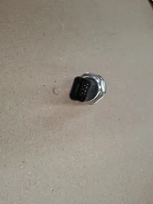 OEM 9802438180 Enjektör Kütüğü Sensörü 1,2 Corsa F 208-2008  9821399680