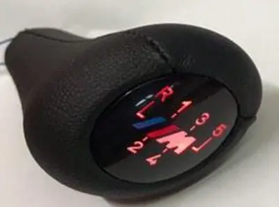 GKL 340726 Vıtes Topuzu Bmw M Power 5 Vıtes (Isıklı) Sıyah Derı Bmw E30 E34 E36 E39 E46 E60 E90 E92 