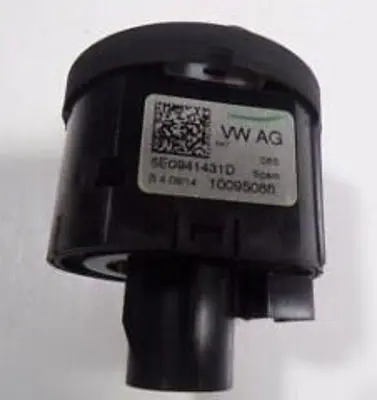 VW 5E0941431DWHI Anahtar Far 5E0941431D