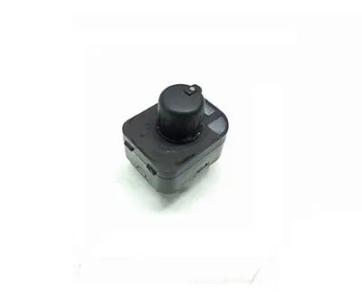 PLASTECH P12512 Ayna Kumanda Dugmesı A1 A2 A3 A4 A6 A8 Q7 R8 2003- 8E0959565A5PR 8E09595654PK 8E0959565 BSG90860032 116026 8E0959565A 8E0959565A4PK 99591049001 90860032 37SKV609
