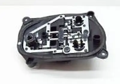 VW 5E5945257A Duy Stop Ampul Sol 1112674062 5E5945257A 5E5945095A 5E5945111A 14077VM0 7832093 SK0304164 2219569