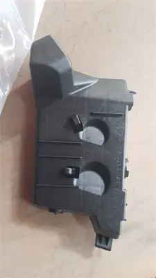 MGA 941485 On Tampon Baglantı Braketı Sag  Ford  Transıt Courıer  ET7617D958AC ET7617D958AC