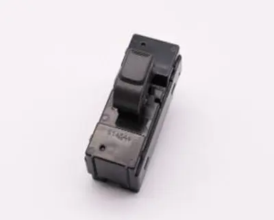 MGA 31287 Cam Acma Dugmesı Arka Sag-Sol Isuzu D-Max  07-11  8974038970 8974038970