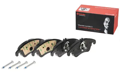 BREMBO P 50 069 Fren Balatası  Mercedes W204-207-212-218 On Kulaklı  A0054201320 A0074205820 16777 573291J 8DB355012621 8227752 74205820 37586 121317 7912