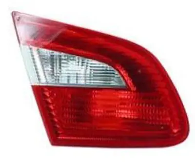 BITAPART BSK351023 Bagaj Stop Lambası Sol Skoda Superb 08- 3T5945107 7676933 714027061701 9EL354320011 3TD945093 3TD945107 3TD945259 50604617 14043137 1405756C