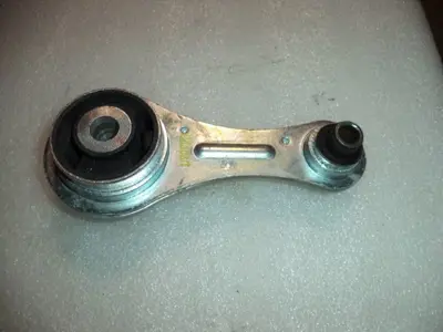 BITAPART BRE325040 Motor Takozu Arka R19 Clıo 7700411638 7700841151 PEM5519 20037 325515 60130014 EM1882 GSV2142 AM540 BEM3426