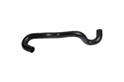 MGA 964487 Radyator Ust Hortumu  Dacia   Logan / Sandero 1.4 / 1.6 2005/2014  8200750019 8200750019