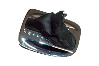 MGA 954637 Vites Korugu  Siyah   Opel   Insignia  / 784146 784146