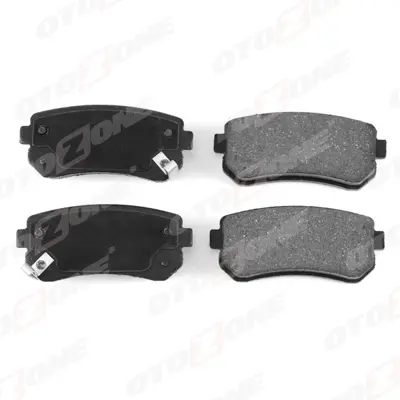 OTOZONE  FDA8001-R Arka Fren Balata Hyundai Accent Era 1.4l G4ee 06-10 / İ30 1.4l 1.6l 08-> / İx35 1.6l G4fd Gdi 11-> / Kia Ceed 1.4l 1.6l 07-> / Sportage 1.6l G4fd Gdi 09-> / Rio 1.4l 1.6l 05-> (Sürtünme Yüzeyi Düz) GDB3421 583020ZA00 AC847881D 51K09 6922 FDB4235 WBP24949A 583021LA00 JQ101146 5P1344