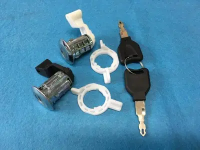 HELLUX  HLC.600131 Ön Kapi Kilit Fişek Takimi Clio (İki Kapi İçin) 7701472806 LT80593 80551 AL80551 80593 ZR80551 482460076 2108078 LT80551 28078