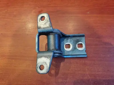 PSA  13251220 Kapi  Menteşesi  Ön Sol Üst  Mer-B 13251220