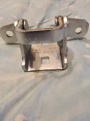 PSA  13251222 Kapi  Menteşesi  Ön Sol Alt Mer-B 13251222