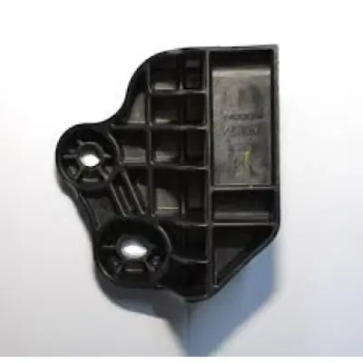 OEK  52065231 Radyatör Braketi Sağ Fiat Egea 52019376 52065231