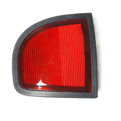 WAGENBURG 8355A016 Reflektor Mıtsubıshı L200 07-14 Sağ Arka Alt Çamurluk 