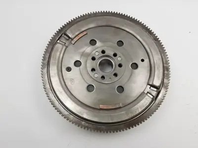 OEK EGT-123004762R Volan (Dmf) Renault Captur Ii 20> Clio V 19>... 123004762R 123107790R L090230G6705