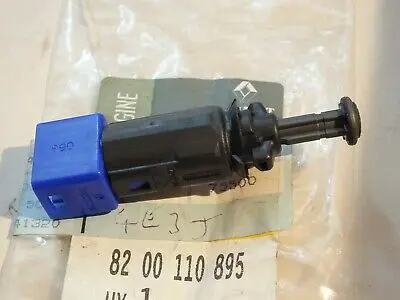 OEK EGT-M-8200110895 Devre Keseci Kontaktör Laguna Ii-Espace Iv 8200110895 911083 MR977585 2532000QAD 71195 6DD179465141 A4545450314 XBLS224 4545450314 179465141