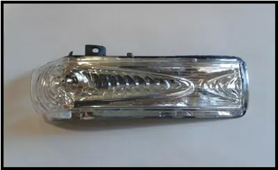 İthal T4002 Diş Dikiz Ayna Sinyali Sağ Doblo Iii 735497871 735528036 71765377 1426597 95511524 735512764 9250929 9250429 95511487 1152M17