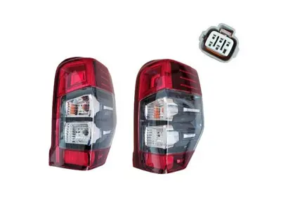 WAGENBURG 8330B210 Stop Lambası Sağ Mıtsubıshı L200 19-21 Ledsız Duylu 8330B210 2208022 3299932