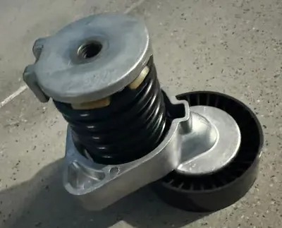 MGA 78028 Kayıs Gergi Rulmanı Kutuklu Mercedes M271 , W203 02,07 Cl203 02,08 W204 07,14 W211 02,08 A2712000270 139977492 A2712060019 2712060019 2712000270 9936796 VKMA38072 K017PK2418 N1587 LA0355