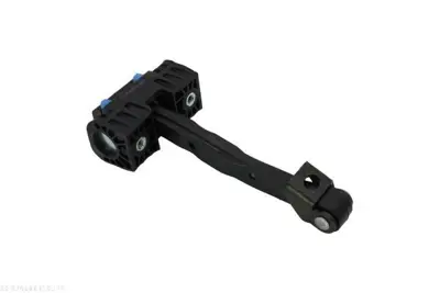 BSG 11-975-008 Kapi Mentesesi Ön 8W0837249